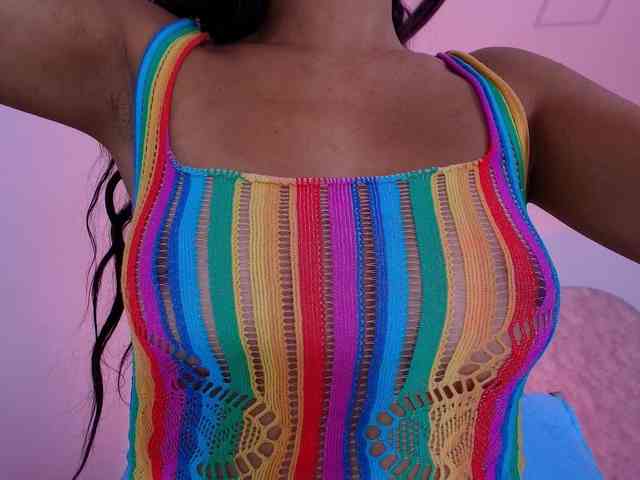 naomi-k webcam