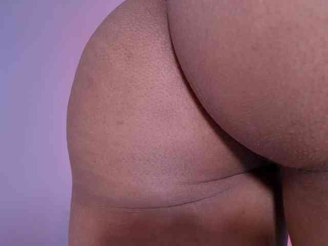 naomi-k webcam