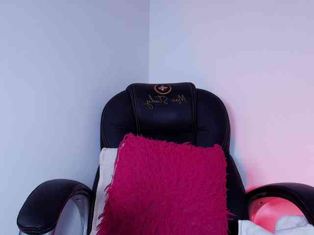 naomi-k webcam