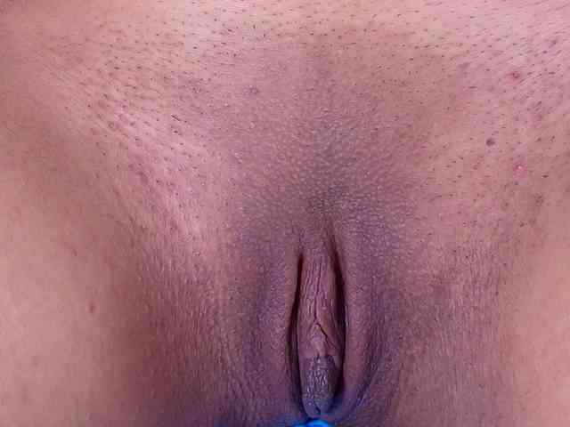 naomi-k webcam