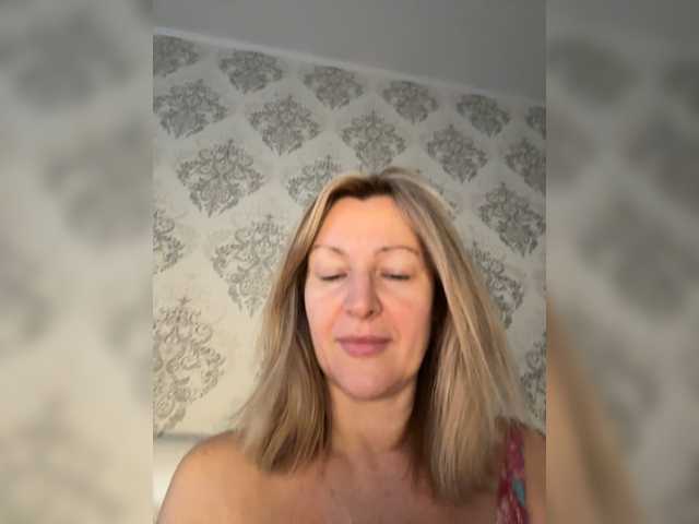 LagoonJoy live cam preview