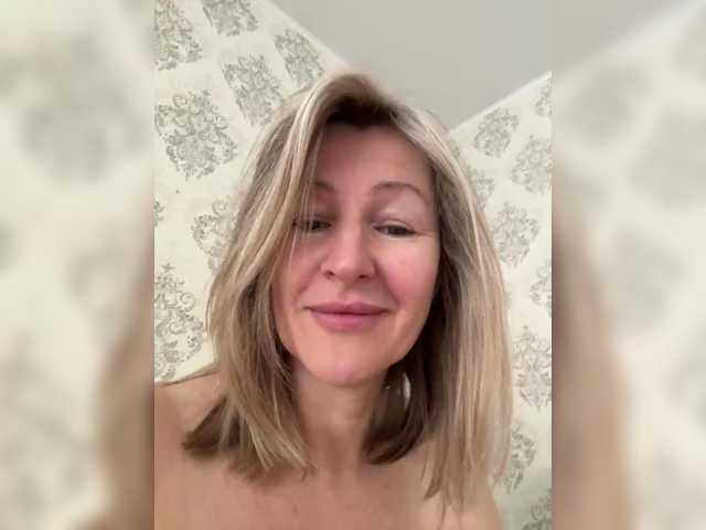 LagoonJoy live cam preview