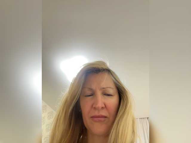 LagoonJoy live cam preview