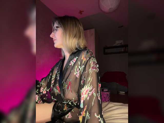 LagoonJoy's BongaCams show and profile