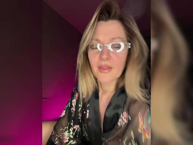 LagoonJoy's BongaCams show and profile