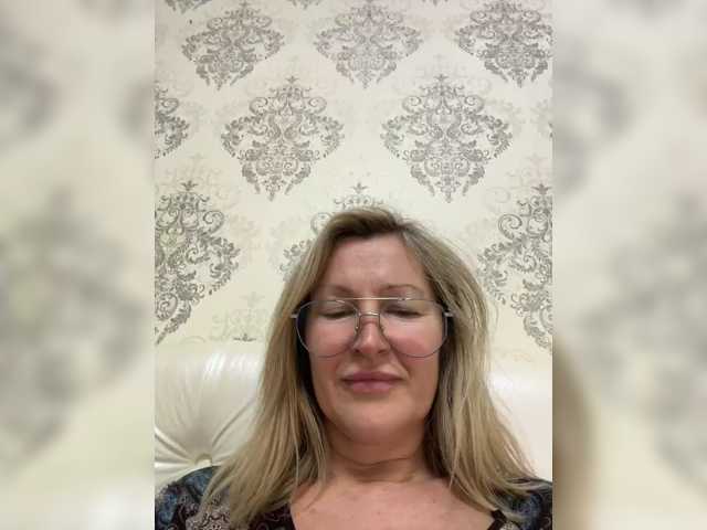 le modèle LagoonJoy est en webcam porno dans un show sur le site bongacams, il possède les tags suivants: White/Caucasian,Blonde,Shaved