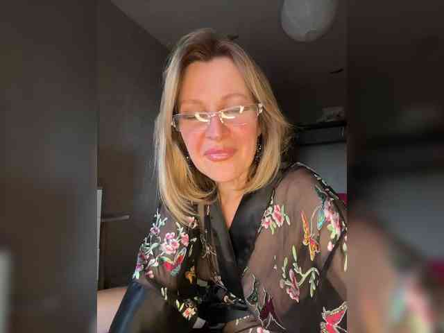 Bu model şu anda canlı. LagoonJoy