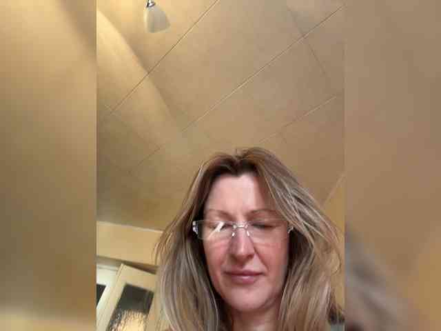 LagoonJoy Live Webcam on BongaCams