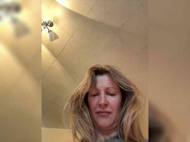 LagoonJoy Live Webcam on BongaCams