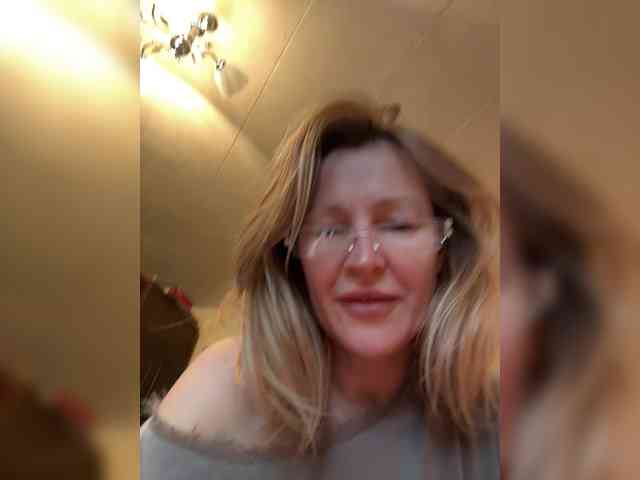 LagoonJoy Live Webcam on BongaCams