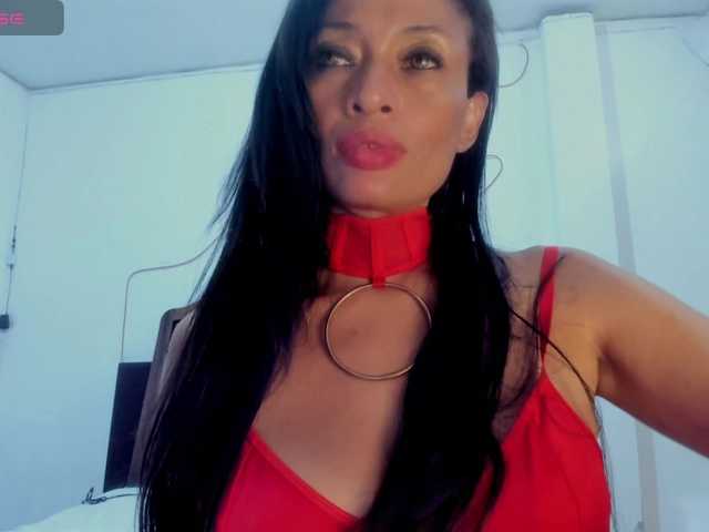 latinaStepStar live webcam show