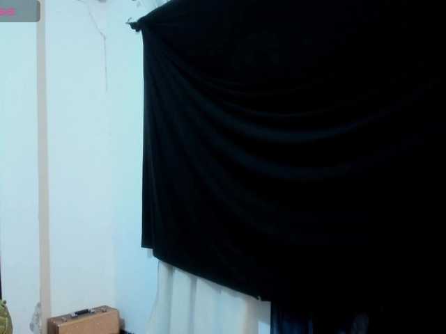 latinaStepStar live cam on BongaCams