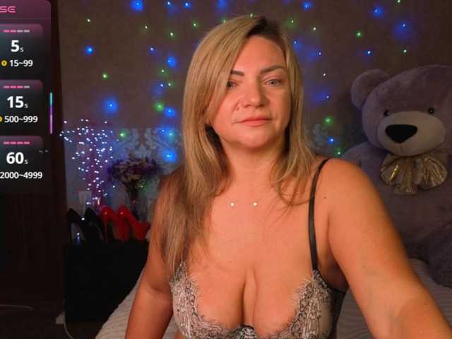 TerriLaxxx live cam on BongaCams