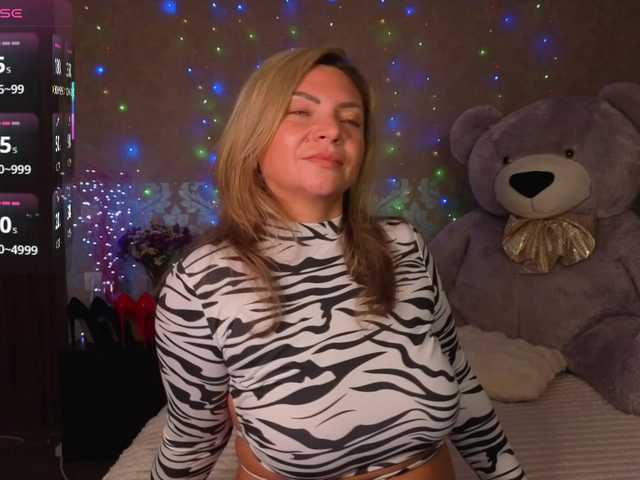 TerriLaxxx live cam on BongaCams