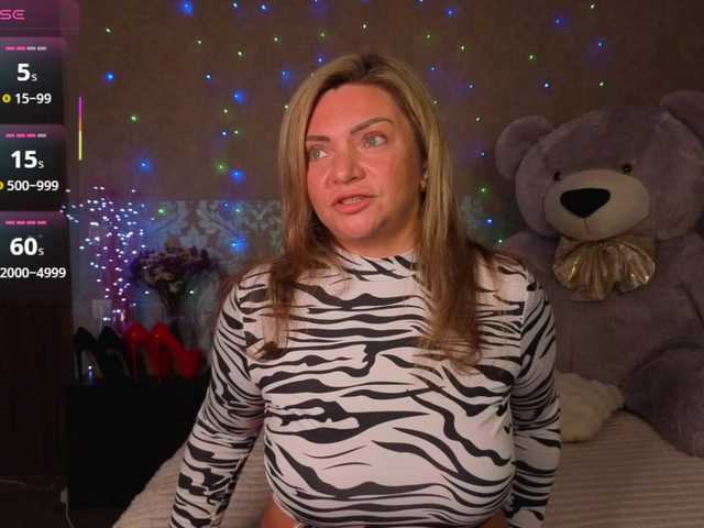 TerriLaxxx live cam preview