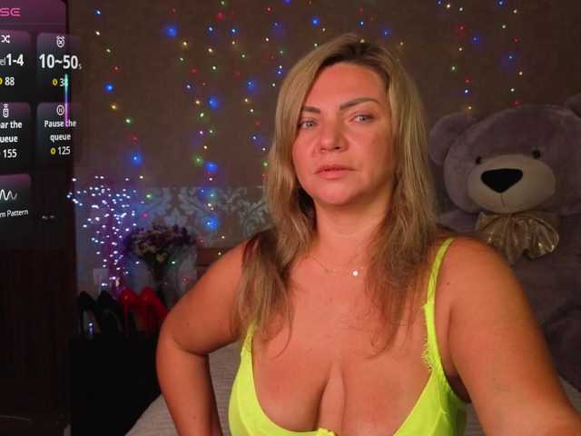 TerriLaxxx live cam on BongaCams