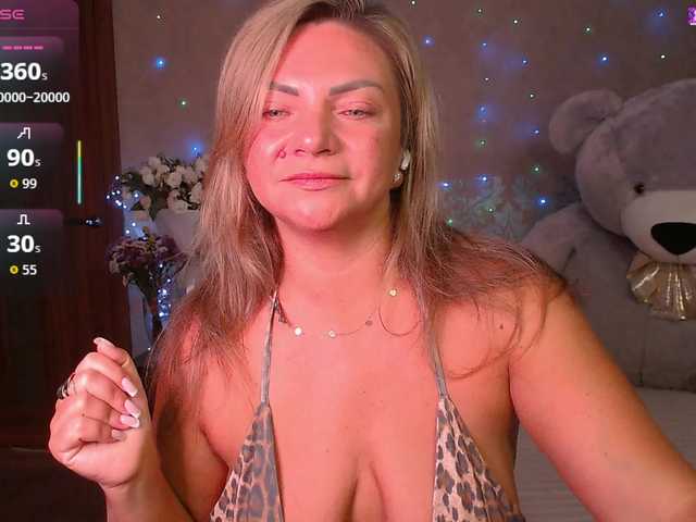 TerriLaxxx live cam preview