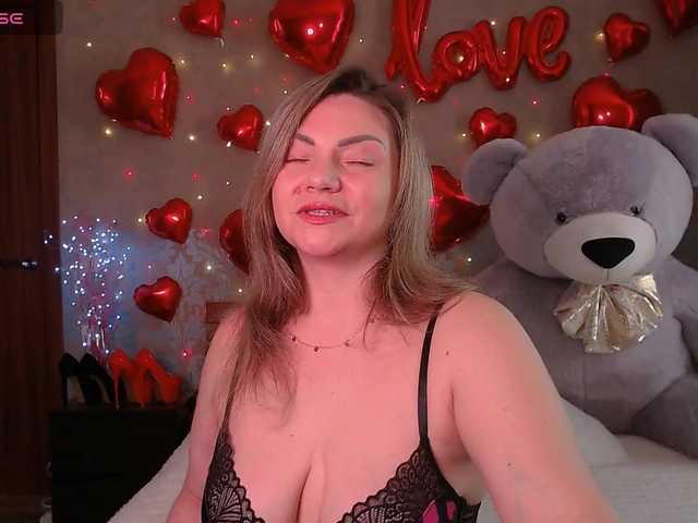 TerriLaxxx's BongaCams show and profile