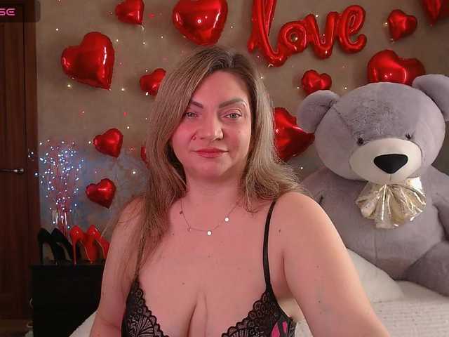 TerriLaxxx's BongaCams show and profile