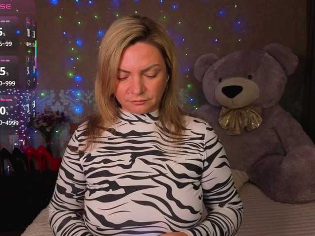 TerriLaxxx live cam preview