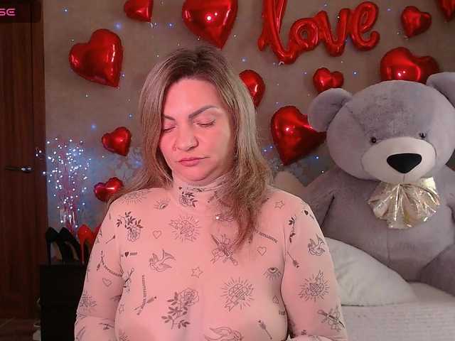 TerriLaxxx's BongaCams show and profile