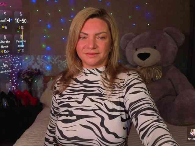 TerriLaxxx webcam