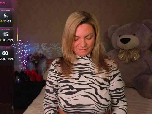 TerriLaxxx webcam
