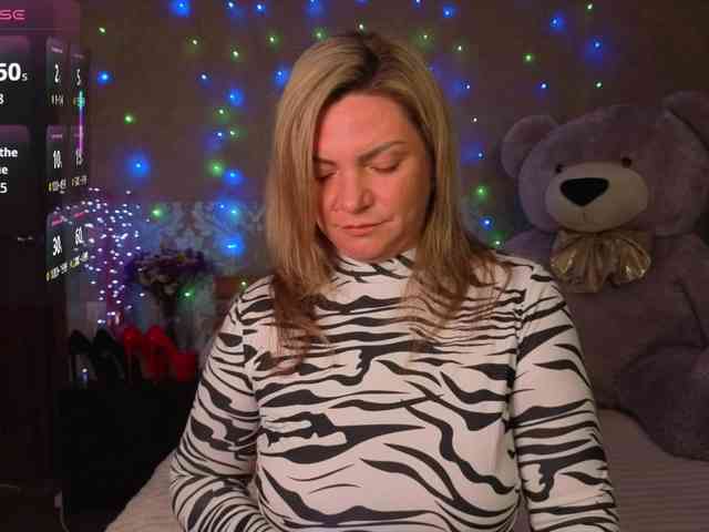 TerriLaxxx webcam