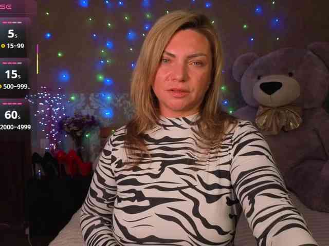 TerriLaxxx webcam