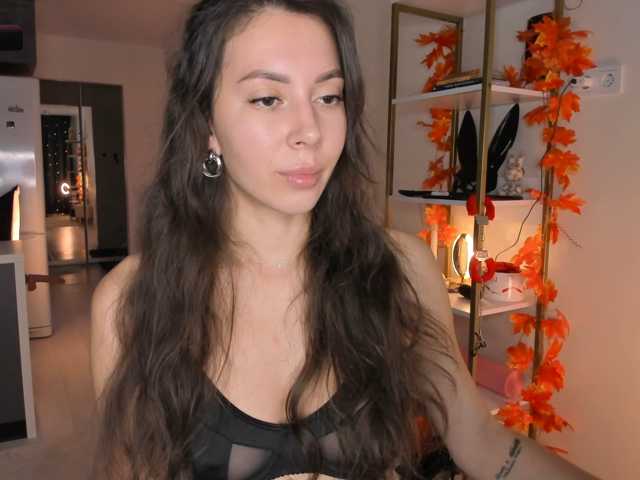 Ashley-Wow, en directo ahora en BongaCams