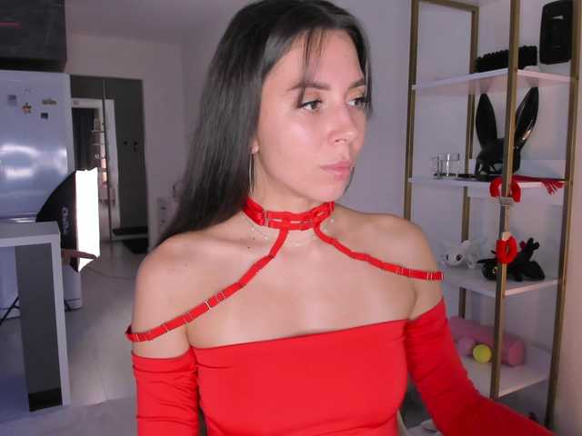 LeilaDy preview