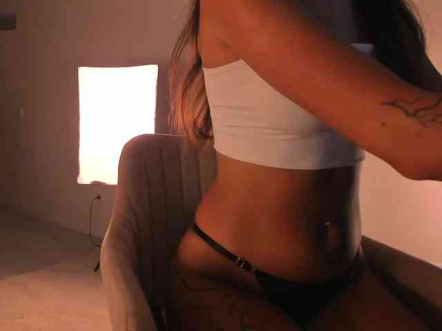 AshkaDy webcam