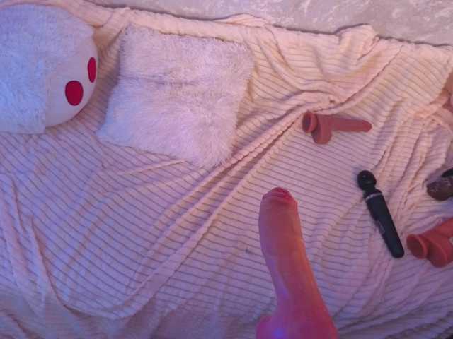 Lilith-Hustle live cam