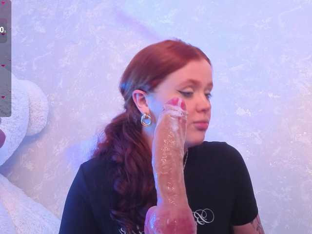 Lilith-Hustle live cam