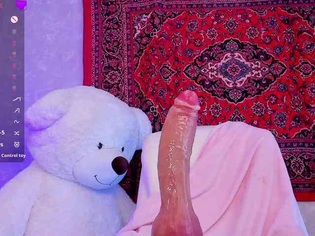Lilith-Hustle webcam