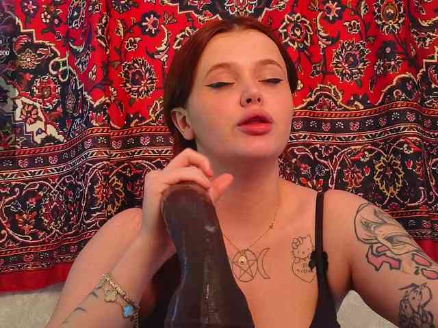 Lilith-Hustle Live Webcam on BongaCams