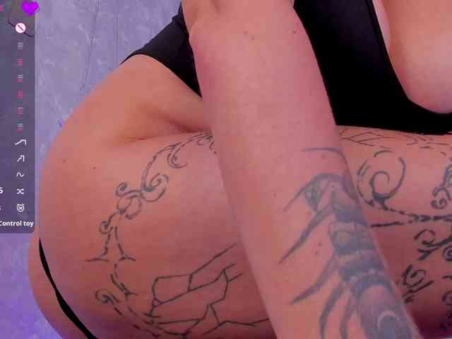 Lilith-Hustle webcam