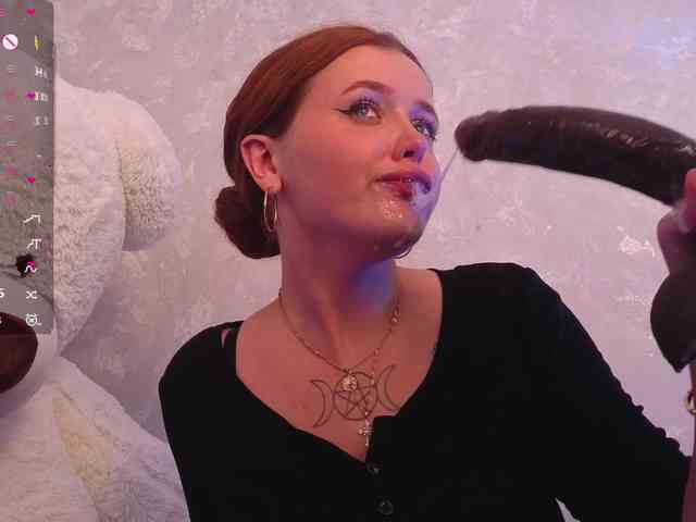 Lilith-Hustle webcam