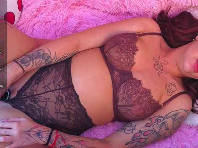Lilith-Hustle webcam