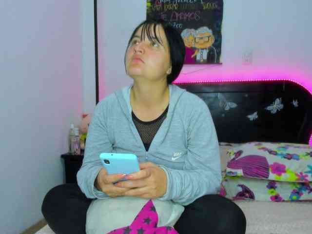 SexyMariamHot webcam