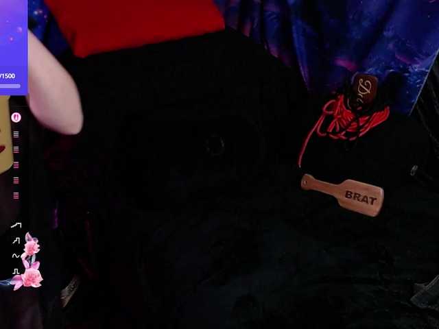 The-Edge-Doll live cam