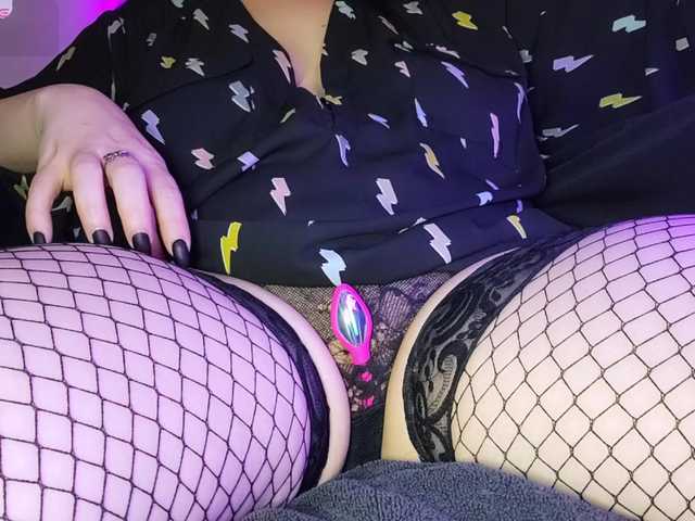 The-Edge-Doll live cam preview