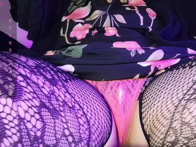 Daddysprincess90699 live cam on BongaCams