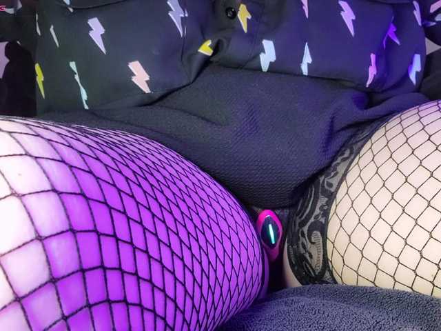 The-Edge-Doll live cam preview