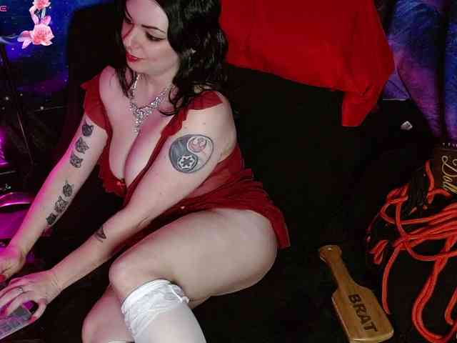 The-Edge-Doll webcam