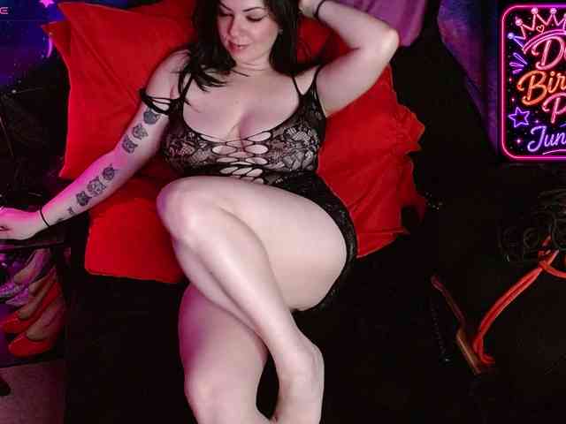 Daddysprincess90... Live Webcam on BongaCams