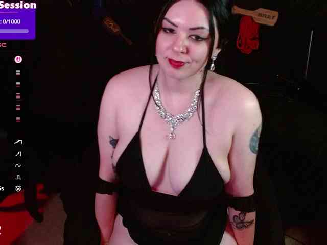 The-Edge-Doll webcam