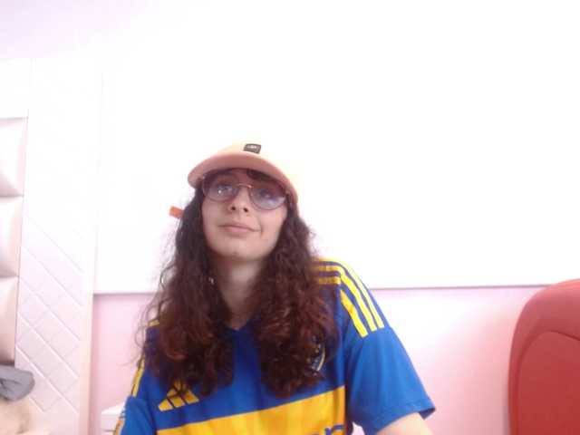 minene-mikami live cam on BongaCams