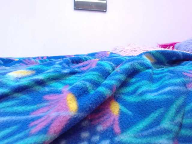 minene-mikami live cam on BongaCams