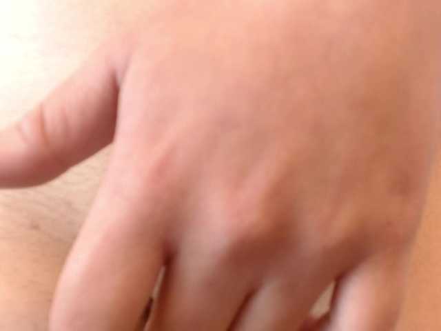 minene-mikami live cam on BongaCams